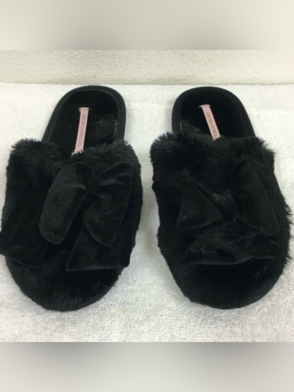 NWOT New Victoria’s Secret Women's Black Bow Soft Fuzzy Faux Fur Slipper Size 6